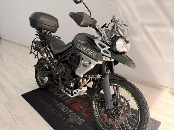 TRIUMPH TIGER 800 XCA 
